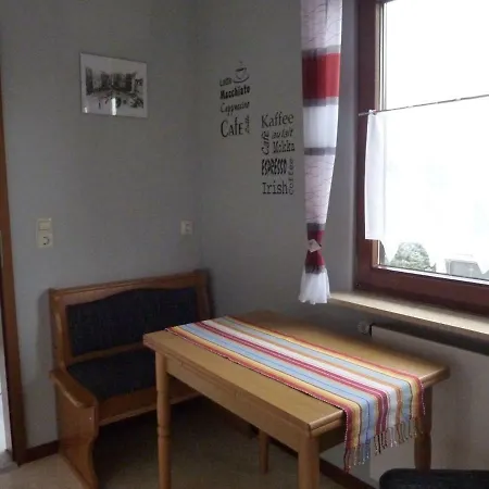 Ferienhaus Moscheltal 펜션